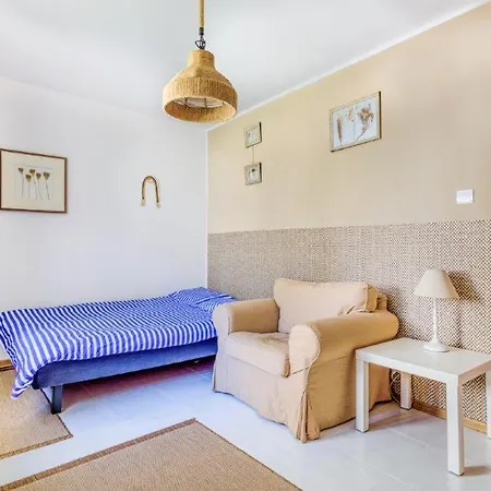 Anna Apartment
